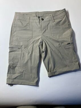 Kuhl Wemon's Cargo Shorts Tan